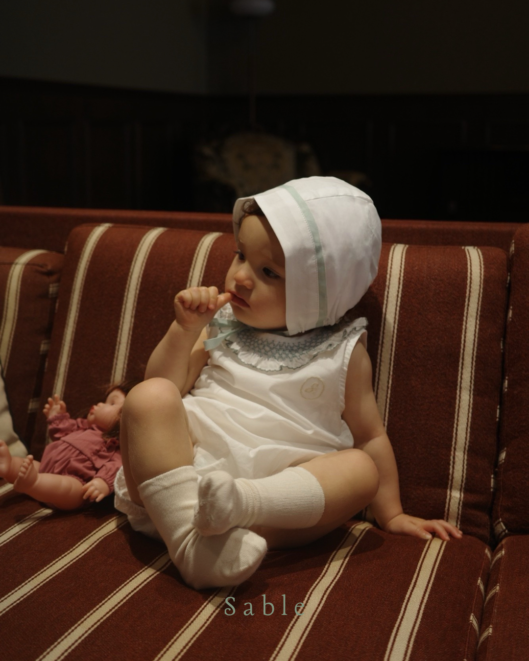 ribbon bonnet