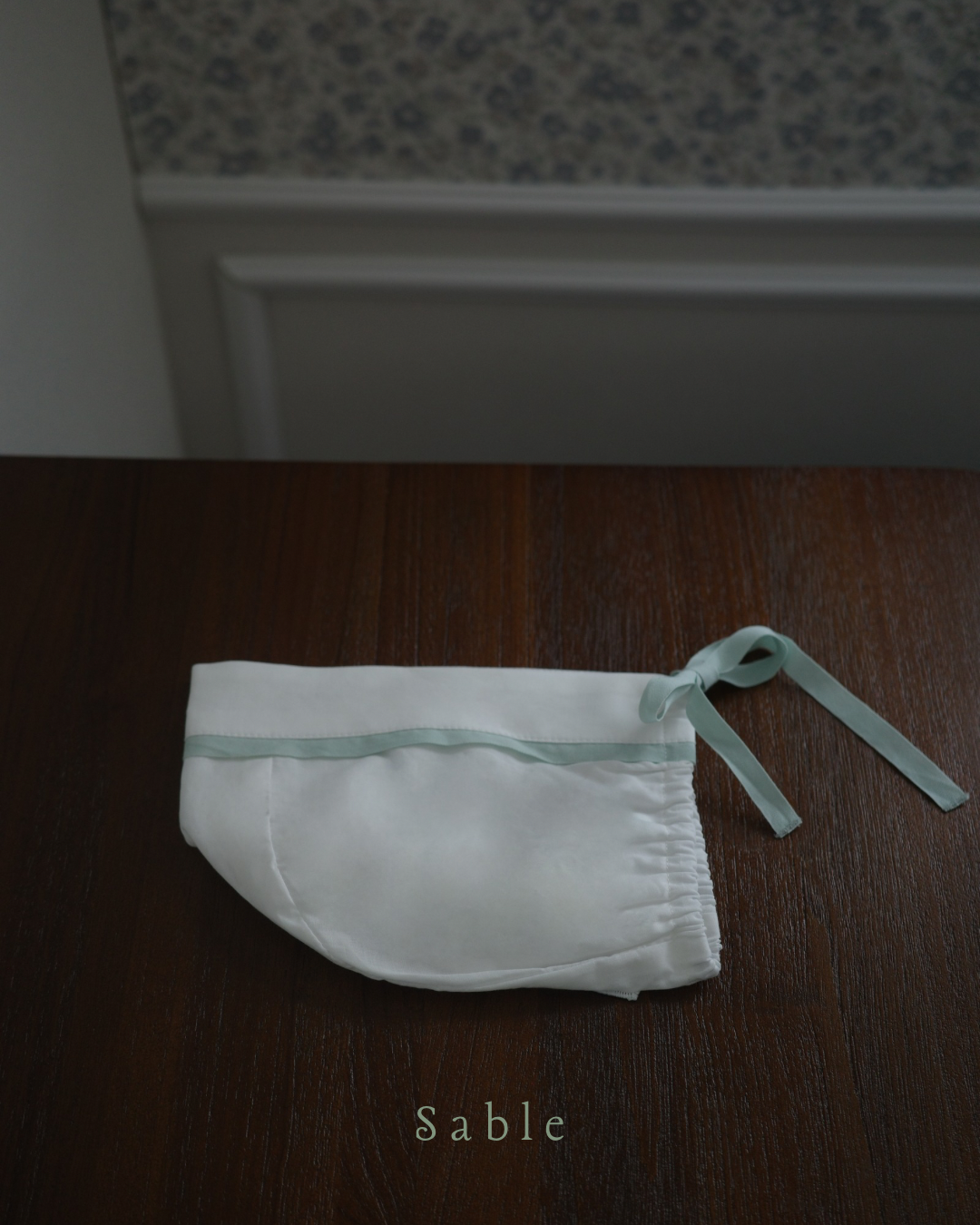 ribbon bonnet